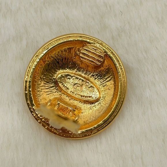 100%AUTHENTIC CHANEL COCO Mark Earring Plated Gold - Picture 12 of 12